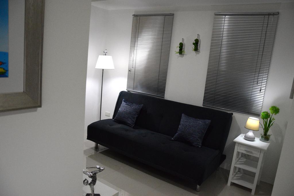 Jazz Makati Luxury Apartment Manille Extérieur photo