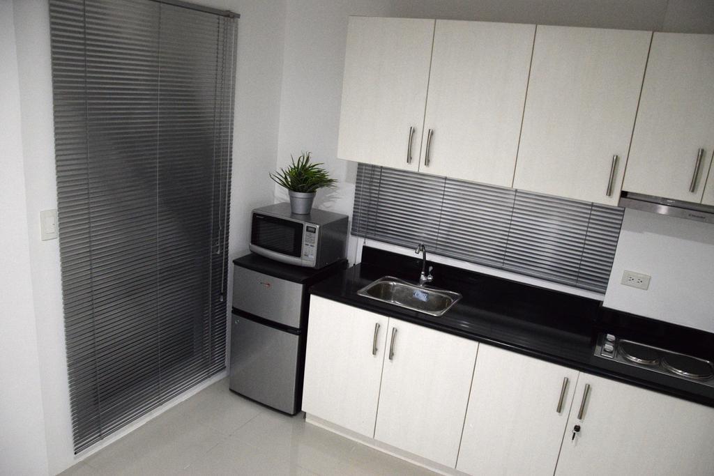 Jazz Makati Luxury Apartment Manille Extérieur photo